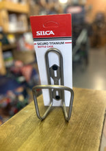 Load image into Gallery viewer, Sicuro Titanium Bottle Cage
