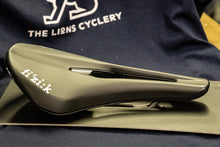 Load image into Gallery viewer, Fizik Tempo Argo R5 Saddle
